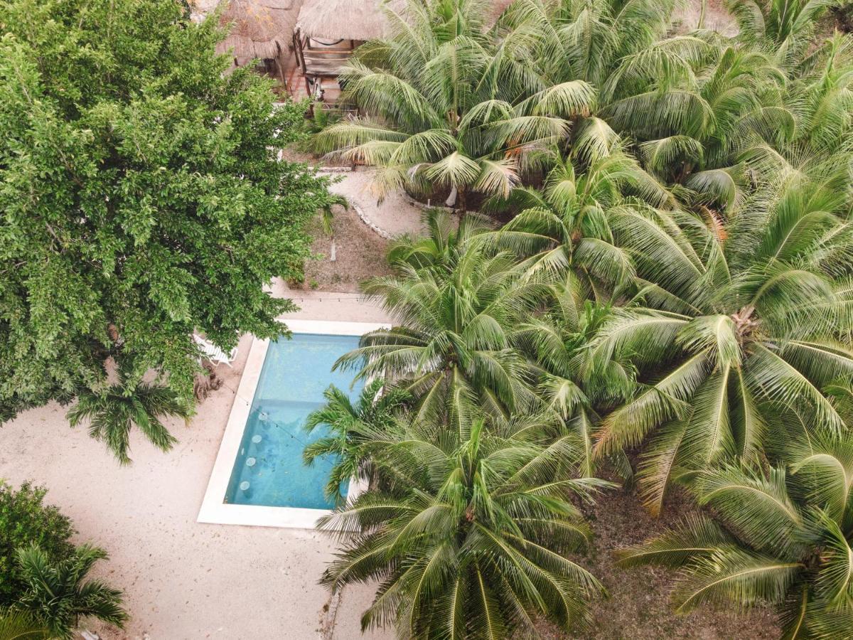 Royal Palm Bacalar Cabanas & Lagoon Club Esterno foto